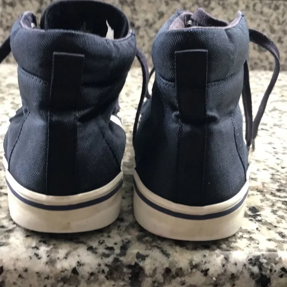 Old Navy casual shoes